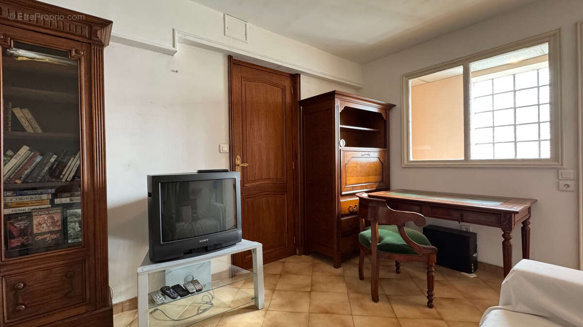 Maison à CHANTELOUP-LES-VIGNES