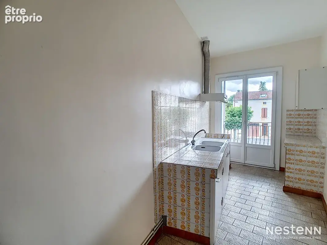 À Vendre - Maison d'architecte de 220 m² avec jardin et double garage à Condom - photo 7