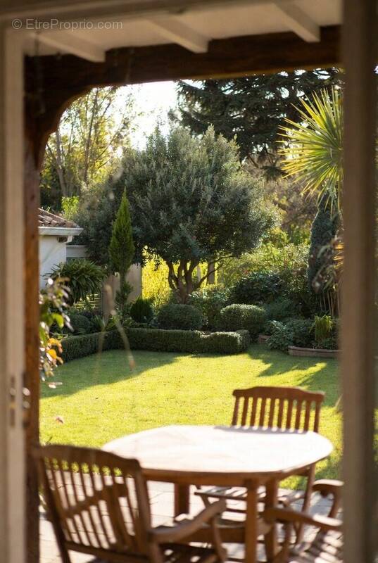 Appartement à SAINT-MAUR-DES-FOSSES