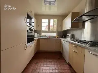 Belle maison traditionnelle sur son terrain de 1227 M2 - photo 5