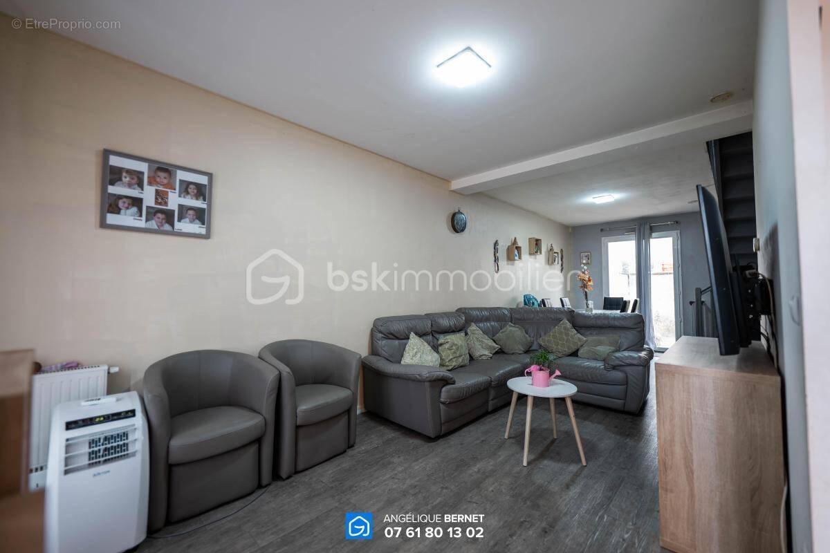 Maison à SAINT-GERMAIN-LES-ARPAJON