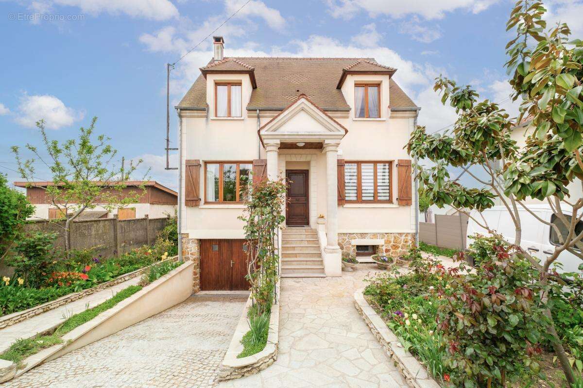 Maison à HOUILLES