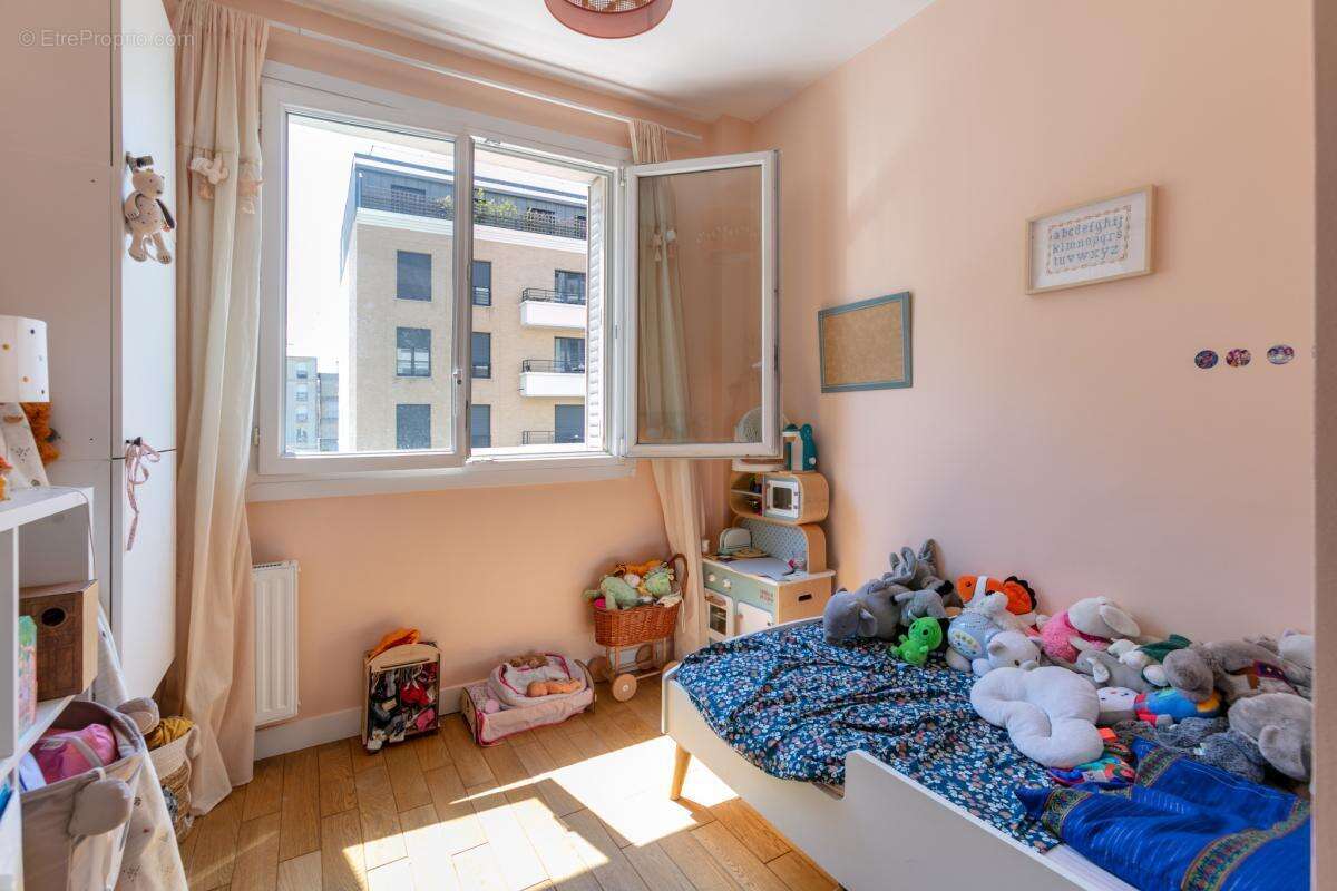 Appartement à ASNIERES-SUR-SEINE