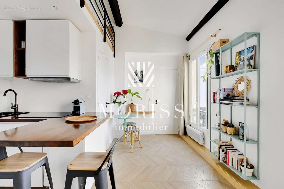 Appartement à PARIS-3E
