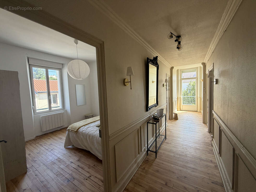 Appartement T4 de 93 m2 Lumineux, 3 chambres - Environnement calme - photo 25