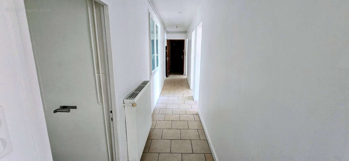 Appartement à GRAY