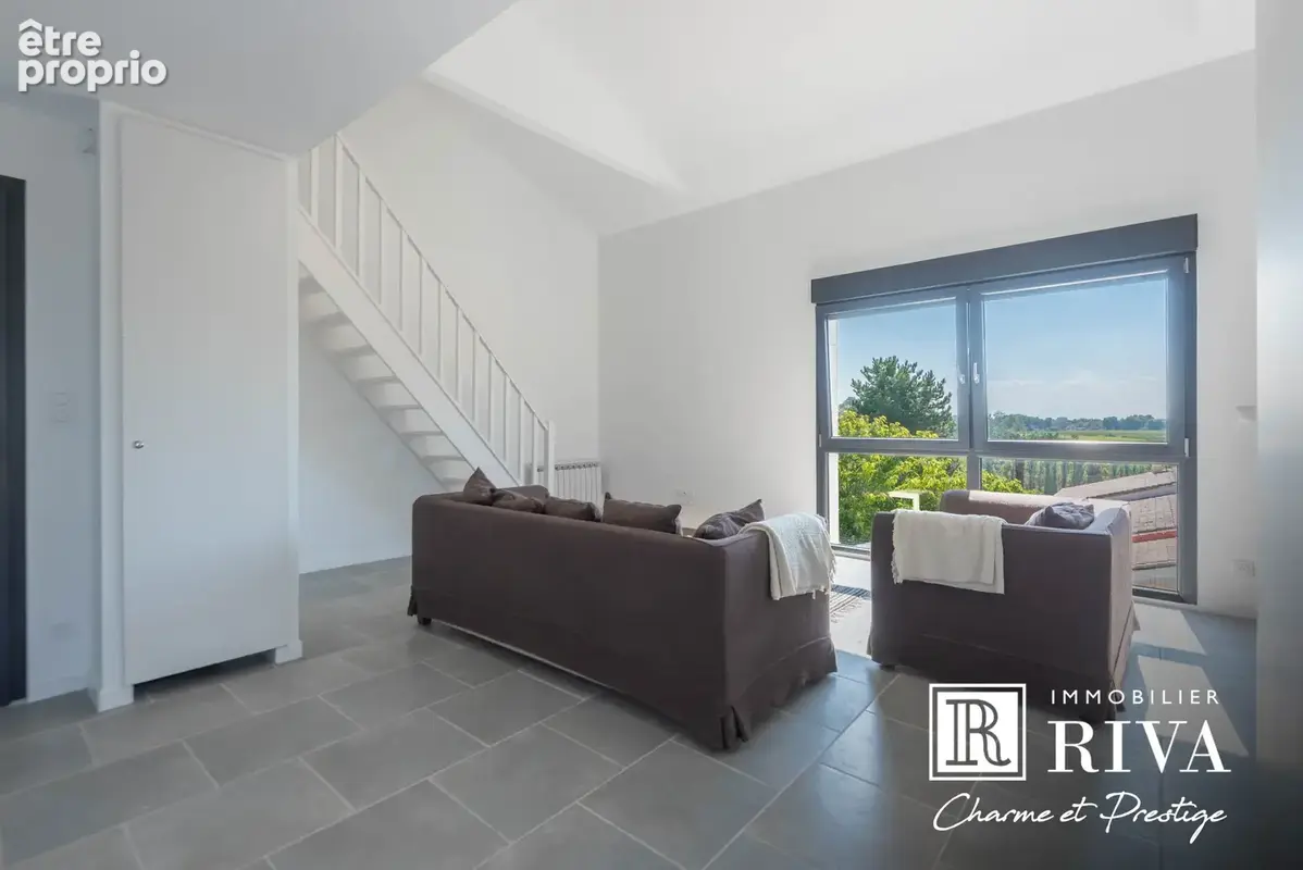 Appartement familial duplex - 134 m2 - 5 ch - lycee a pied - photo 1