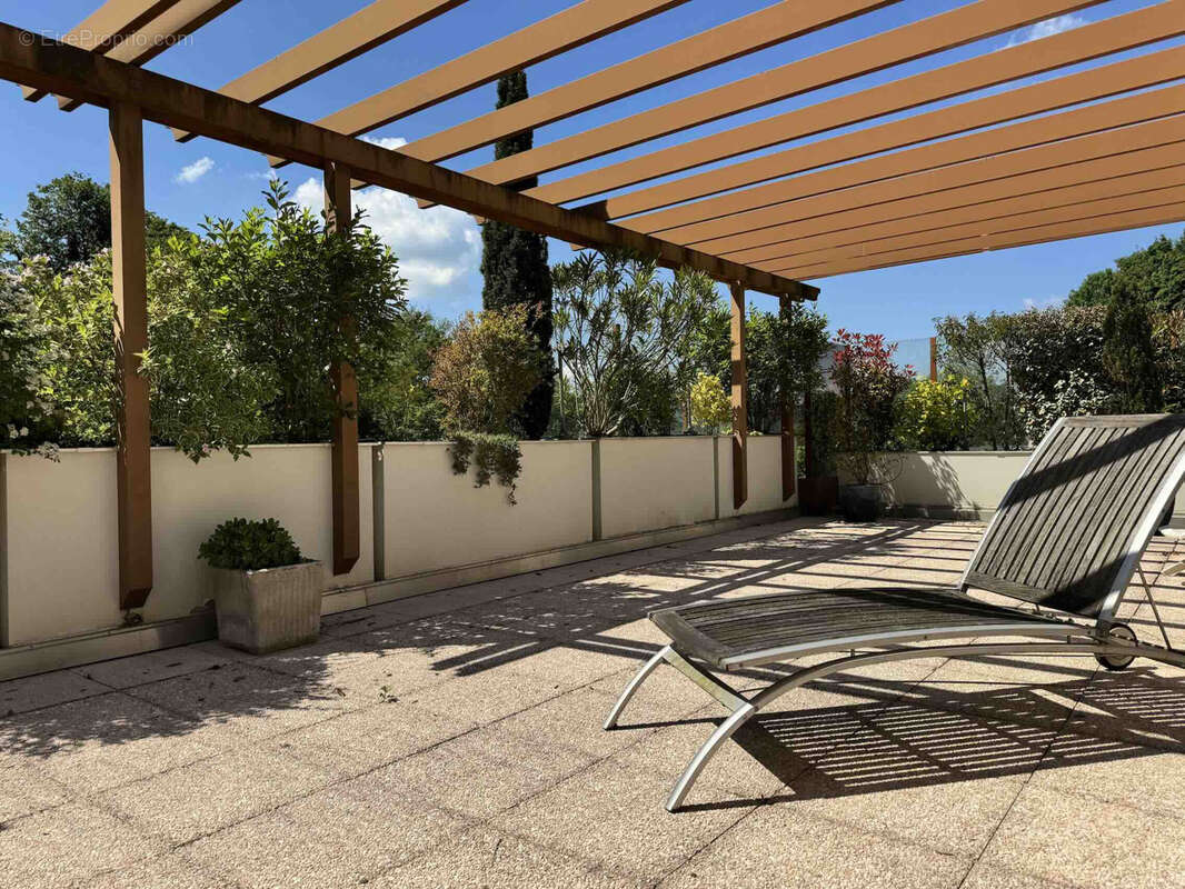 Appartement à FONTAINES-SUR-SAONE