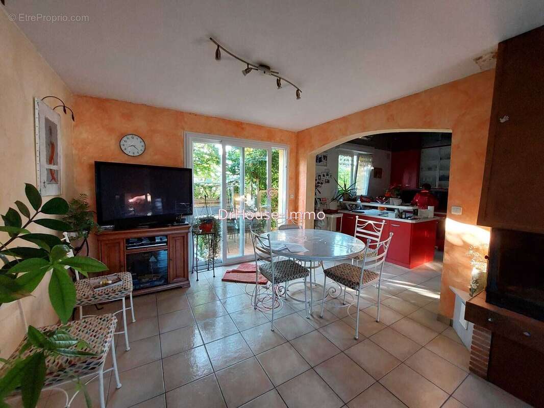 Maison à SAINT-GERVAIS-EN-BELIN