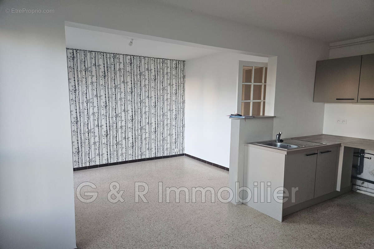 Appartement à MARSEILLE-9E