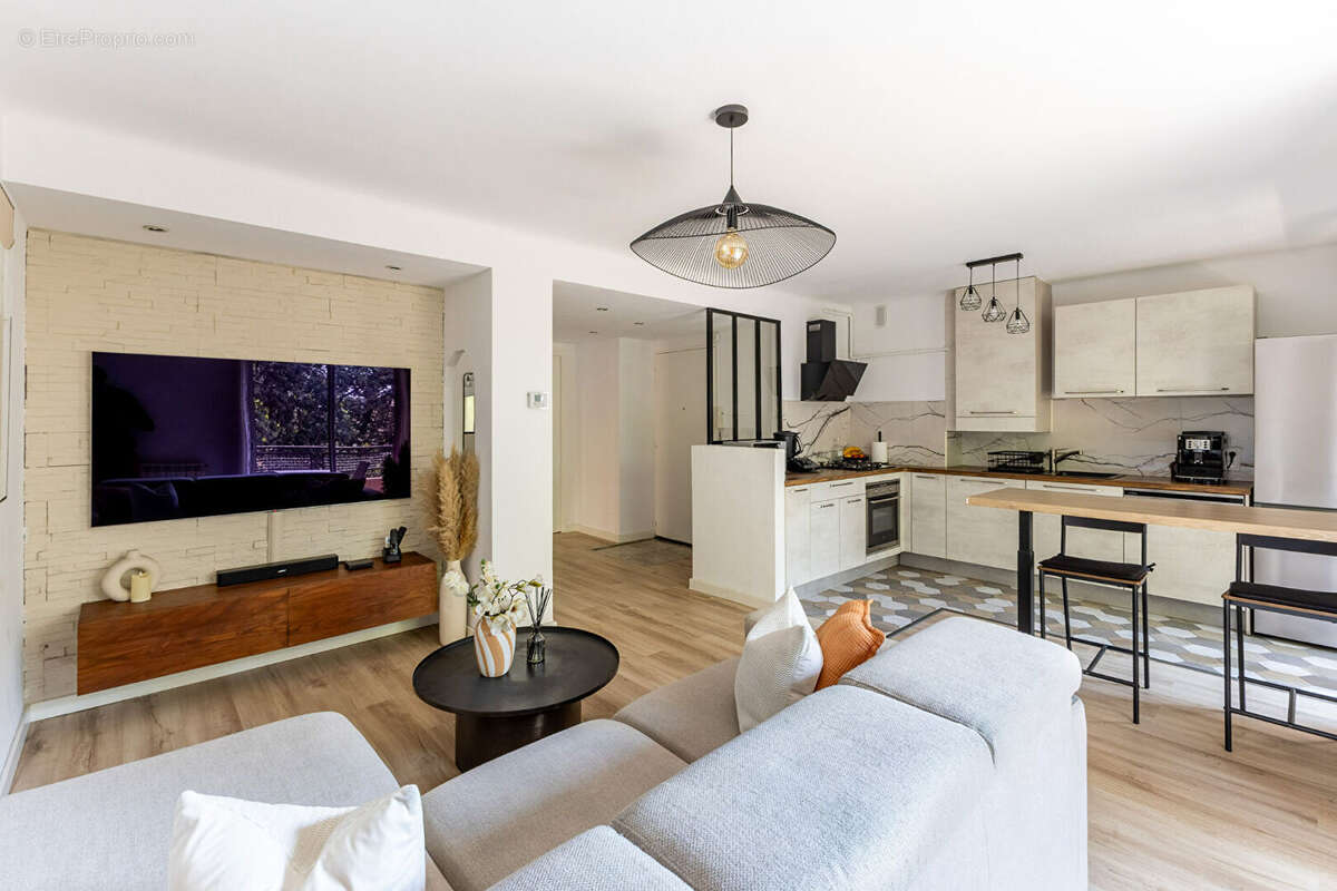 Appartement Marseille 3 pièce(s) 64.25 m2 - photo 3