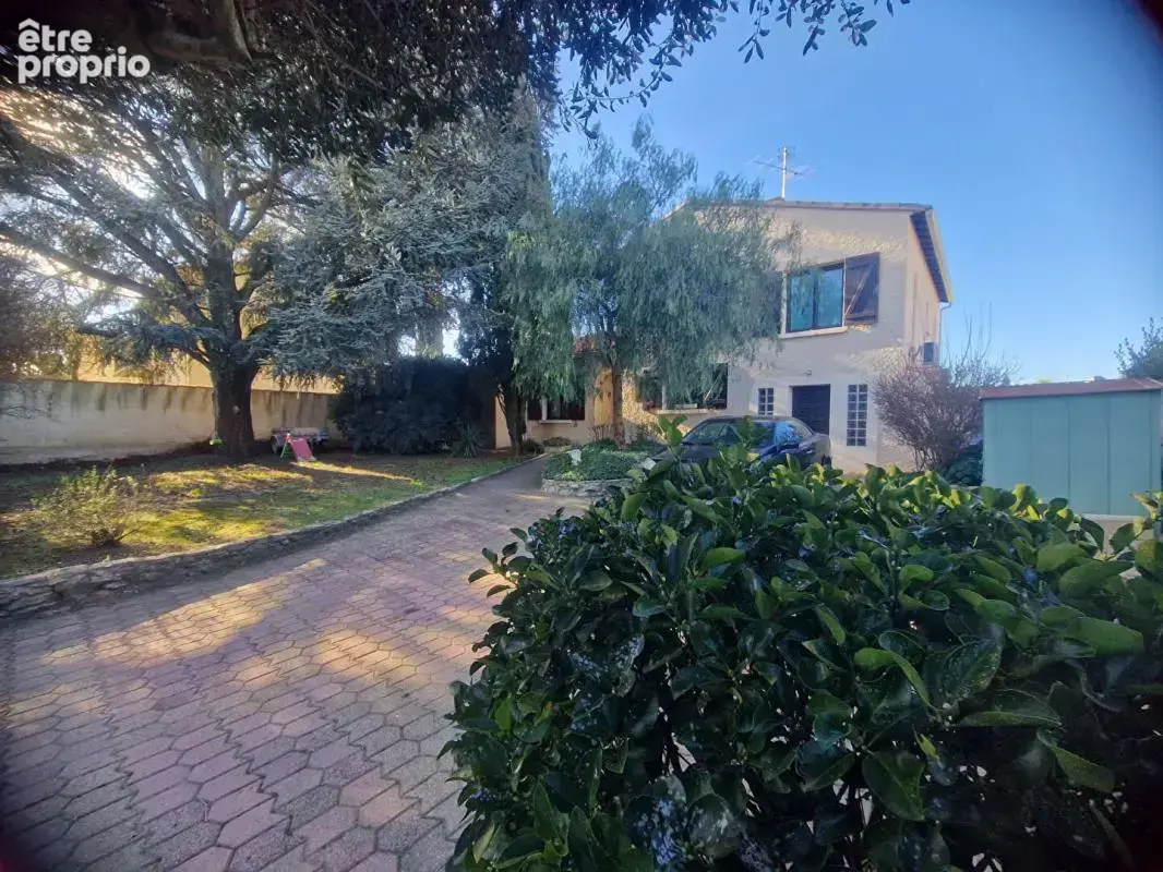 Villa familiale avec piscine  7pièce(s) 142.2 m2 - photo 3