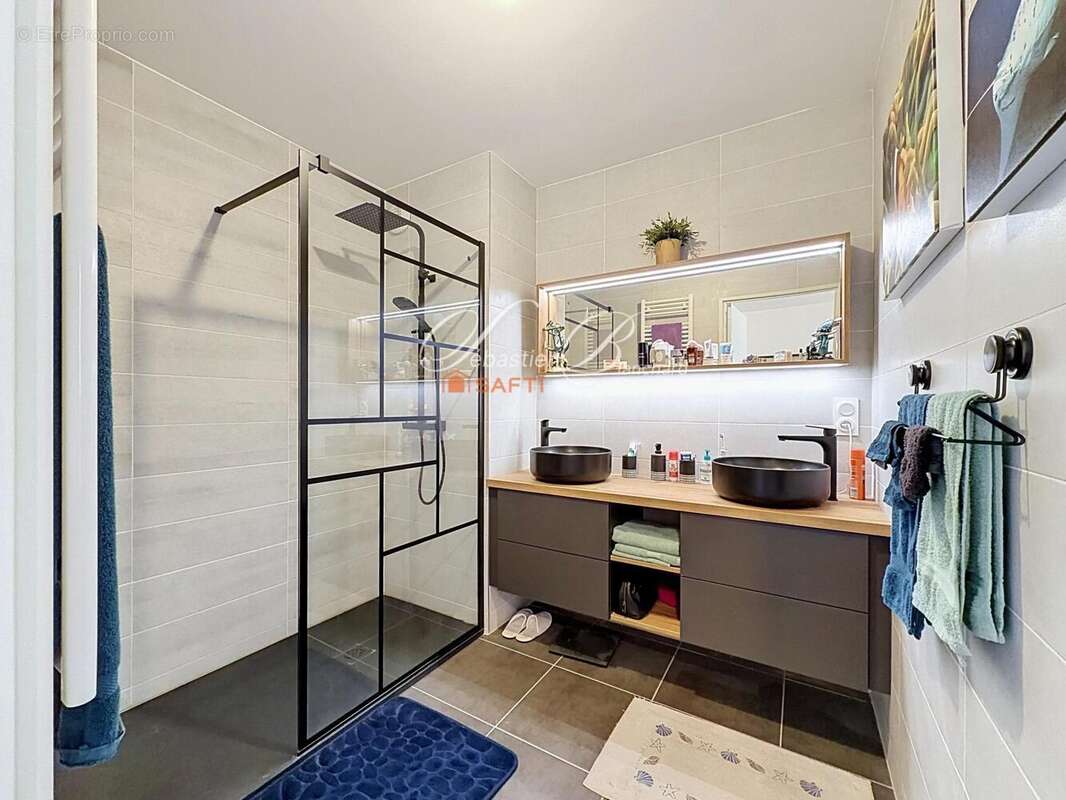 Appartement 82 m² à Rumilly  - photo 7