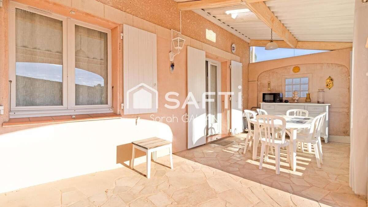 Photo 2 - Maison à ROQUEBRUNE-SUR-ARGENS