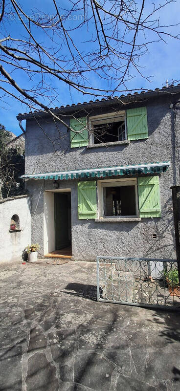 Maison à SAINT-MARTIN-DE-L'ARCON