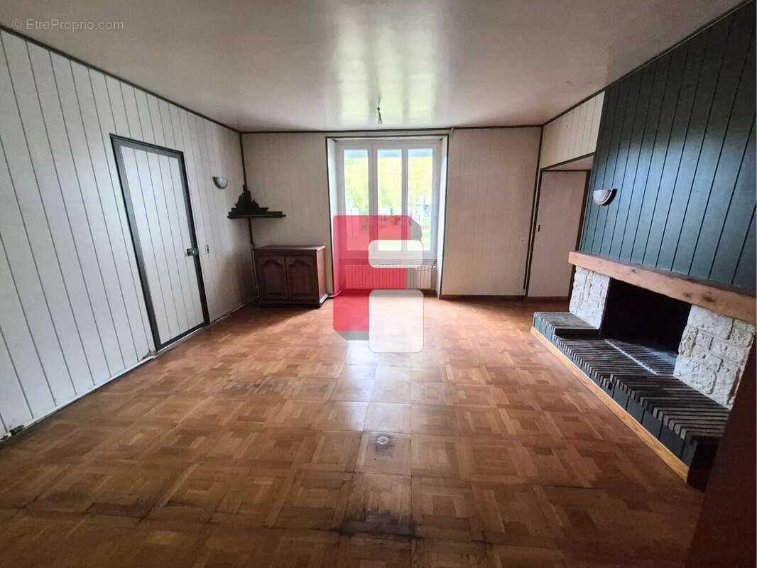 Maison à VENDEUVRE-SUR-BARSE