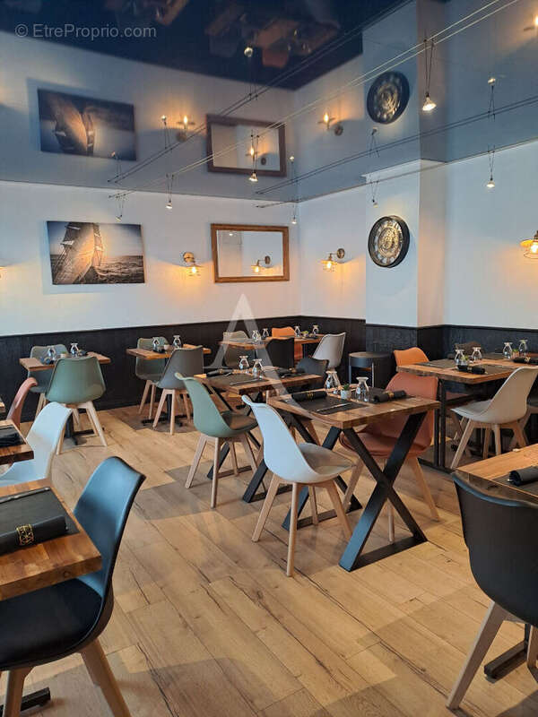 Fonds de commerce de restaurant / crêperie à ROCHEFORT - photo 2