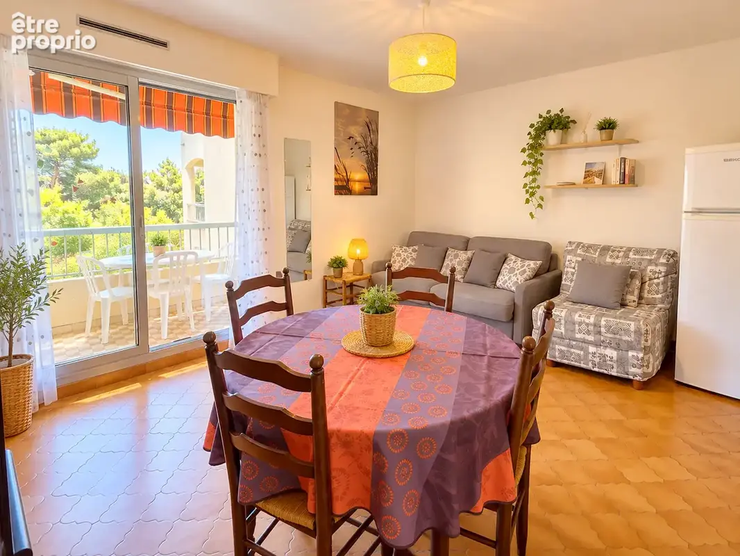 Photo Appartement à Saint-Mandrier-Sur-Mer au prix de 150 000€