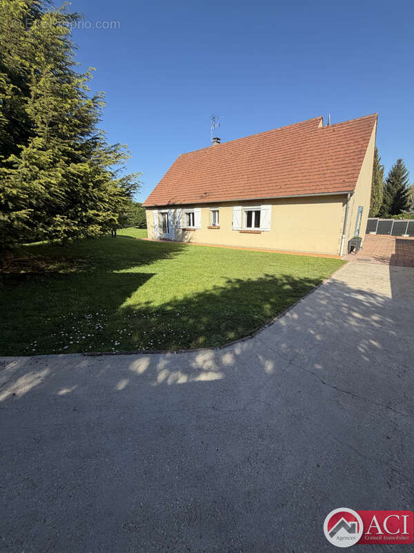 Maison à BORNEL