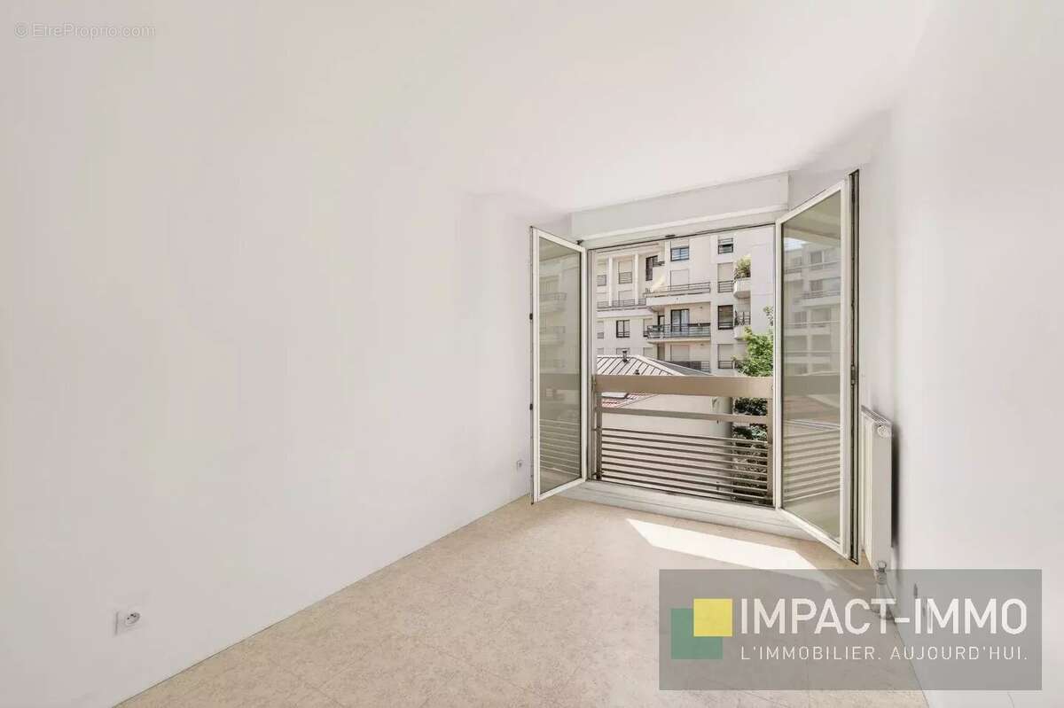 Appartement à LEVALLOIS-PERRET