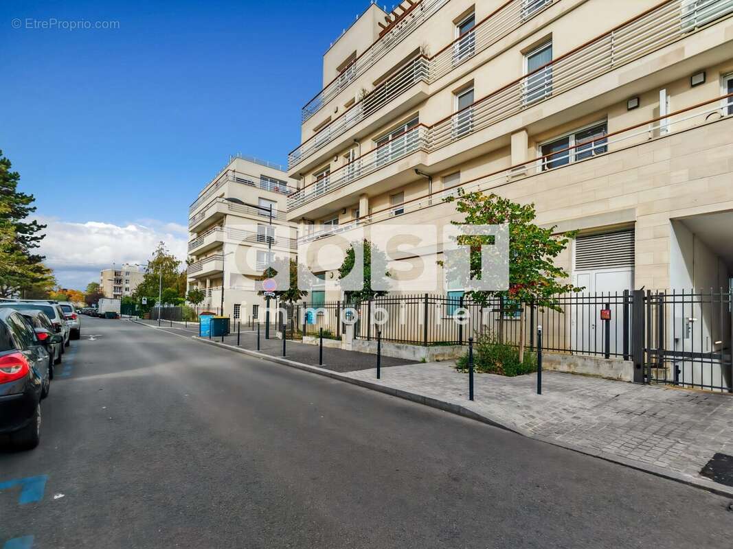 Appartement à COLOMBES
