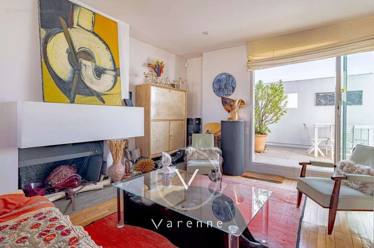 Appartement à PARIS-7E