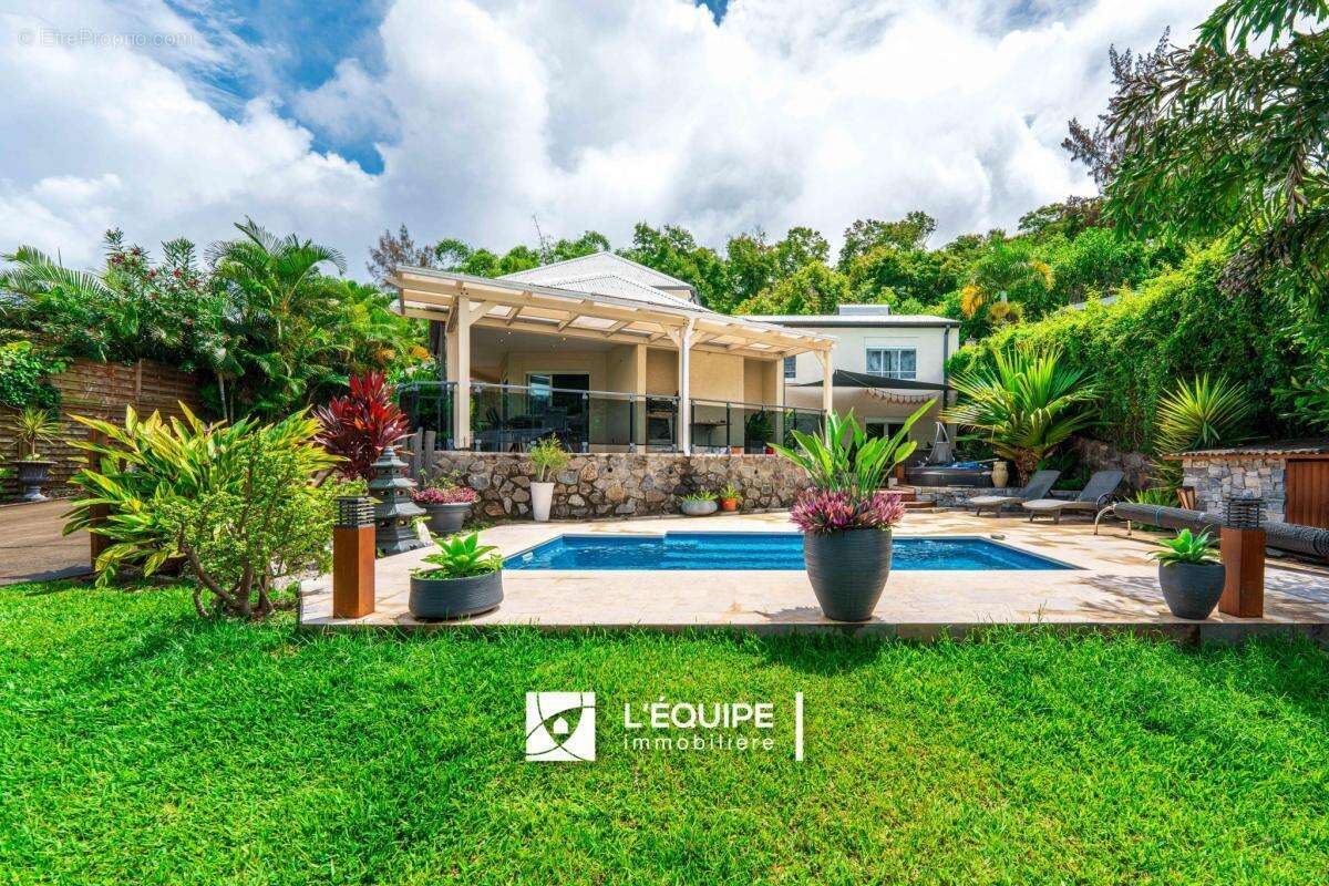 Maison à SAINT-DENIS