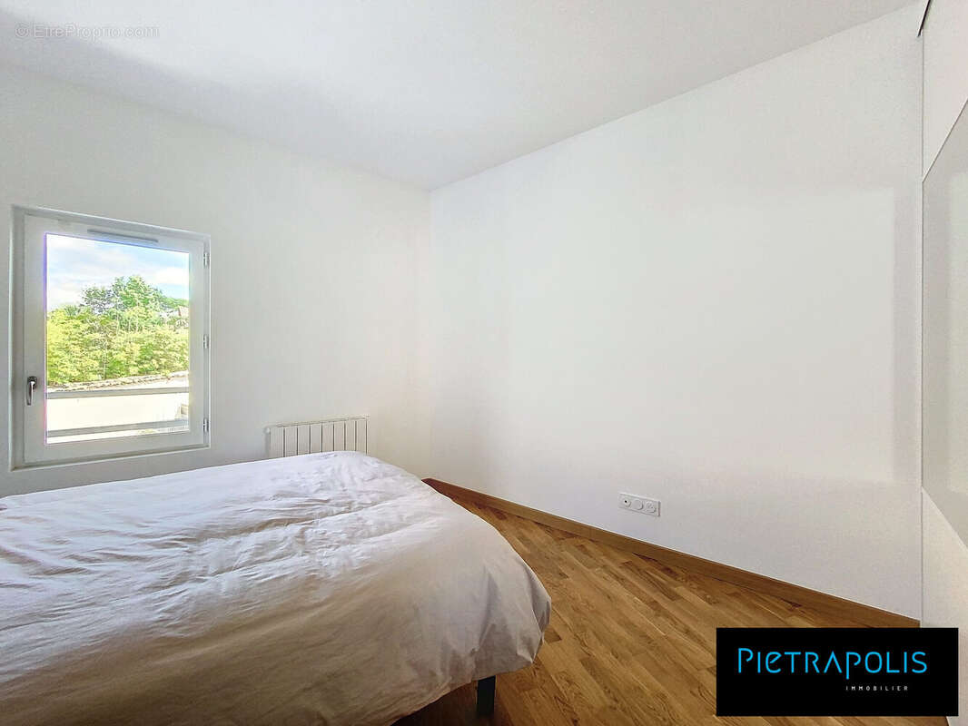 Appartement à GENAY