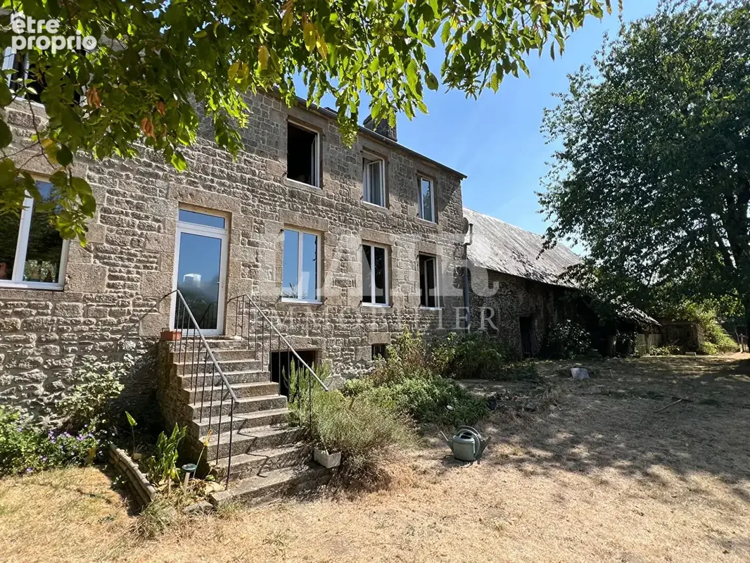 Maison à RANES