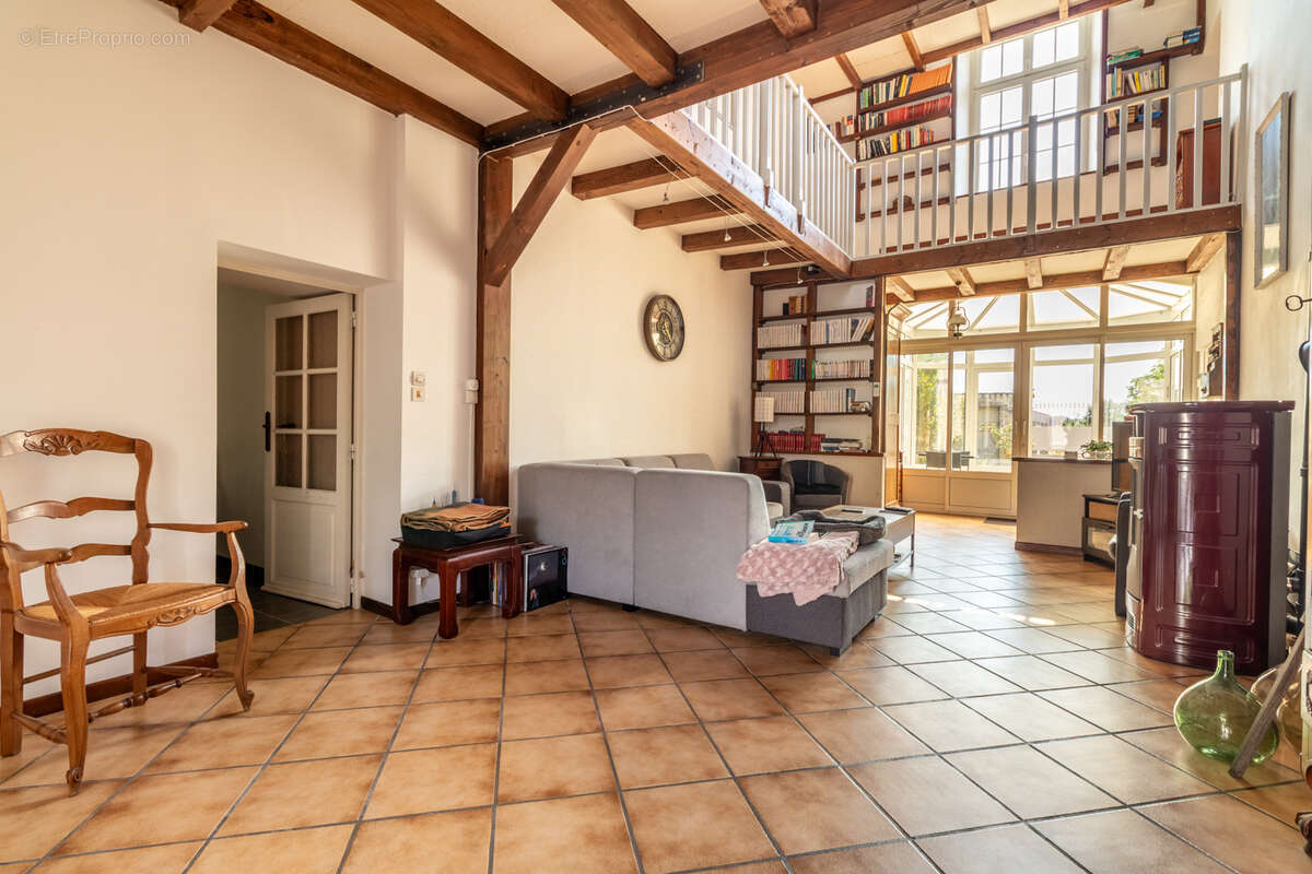 Maison de caractère, 264 m2, 4 chambres, bureau, piscine, dépendances - photo 6