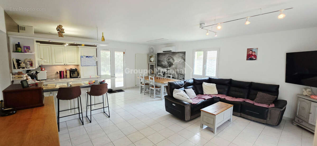 Maison  de plain pied 97 m2, piscine, 1000m² de terrain - photo 2