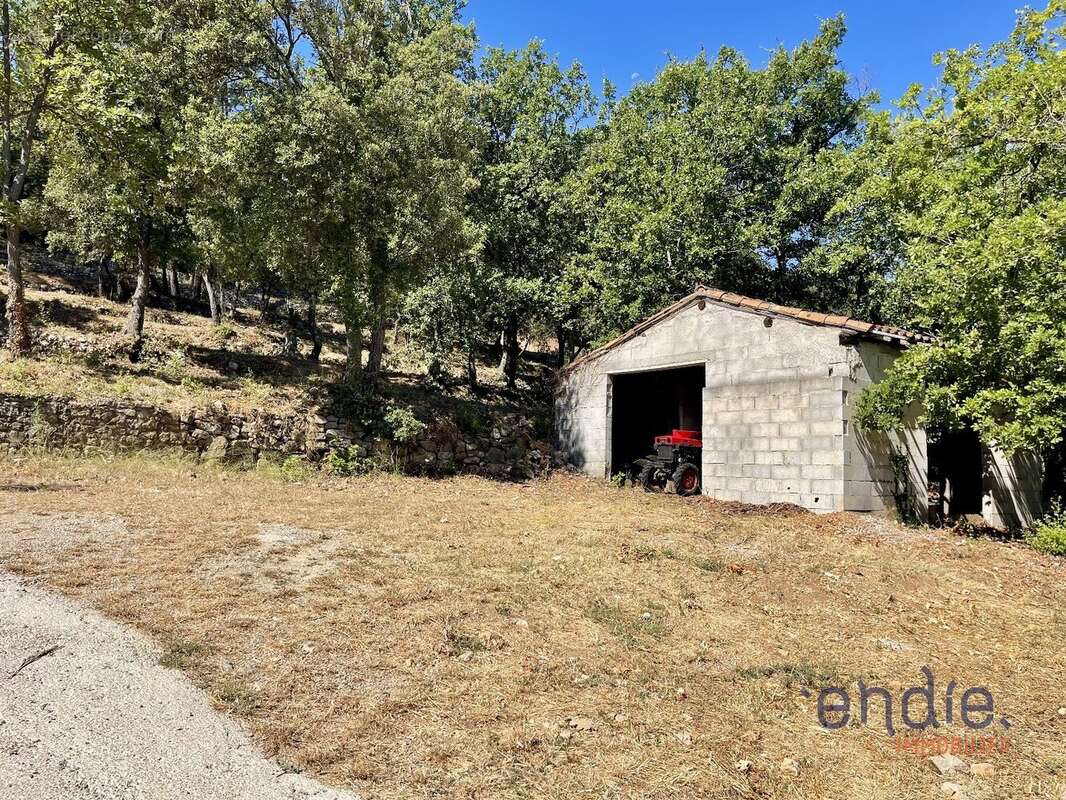 Lorgues villa t7 piscine garage cave - photo 4