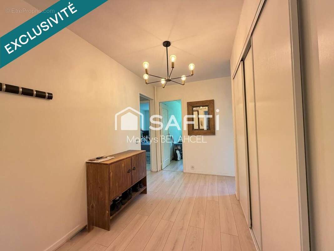 Photo 8 - Appartement à RIS-ORANGIS