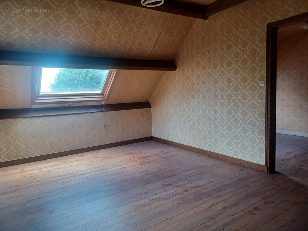 Maison à CARHAIX-PLOUGUER