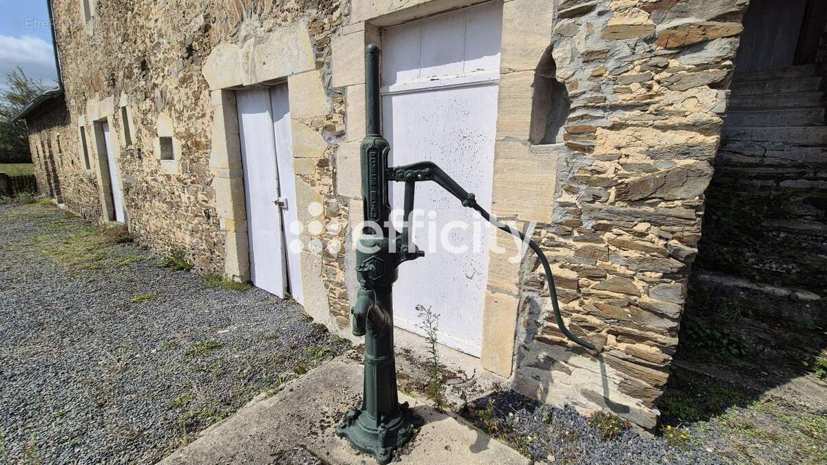 Maison à LE MOLAY-LITTRY