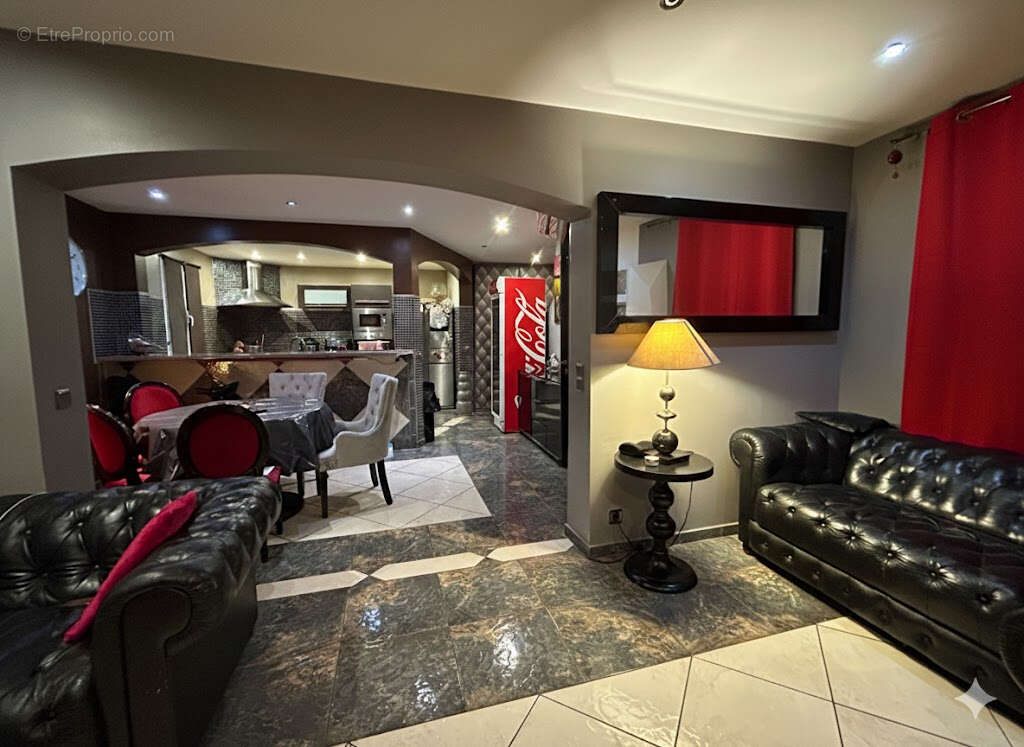 Appartement à CENTURI