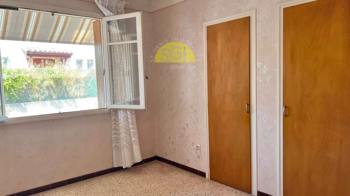 Villa de Plain-pied sur 250 m2 de terrain - photo 11