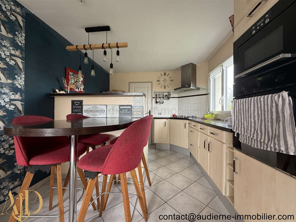 Maison à CONFORT-MEILARS