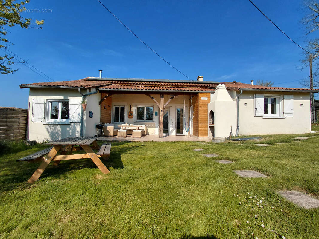 Maison à ANNESSE-ET-BEAULIEU