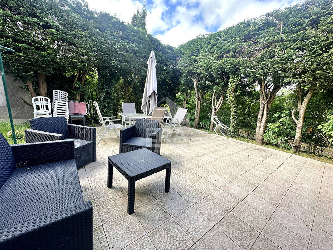 Maison à SARTROUVILLE