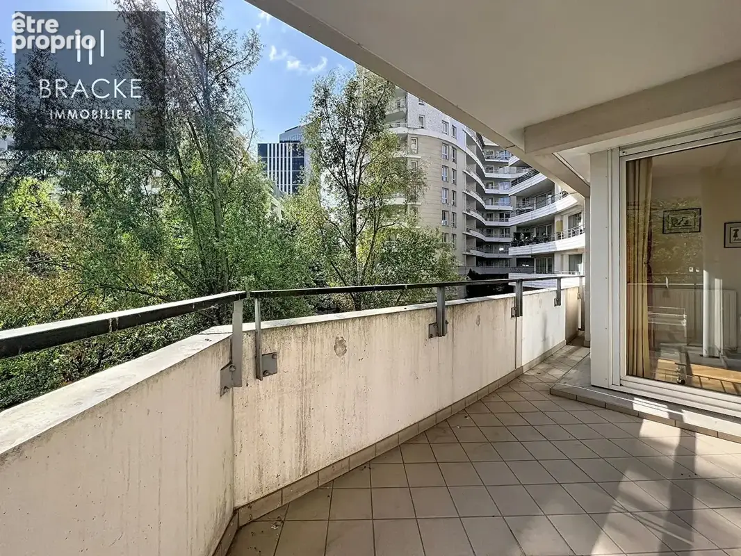 Appartement à COURBEVOIE