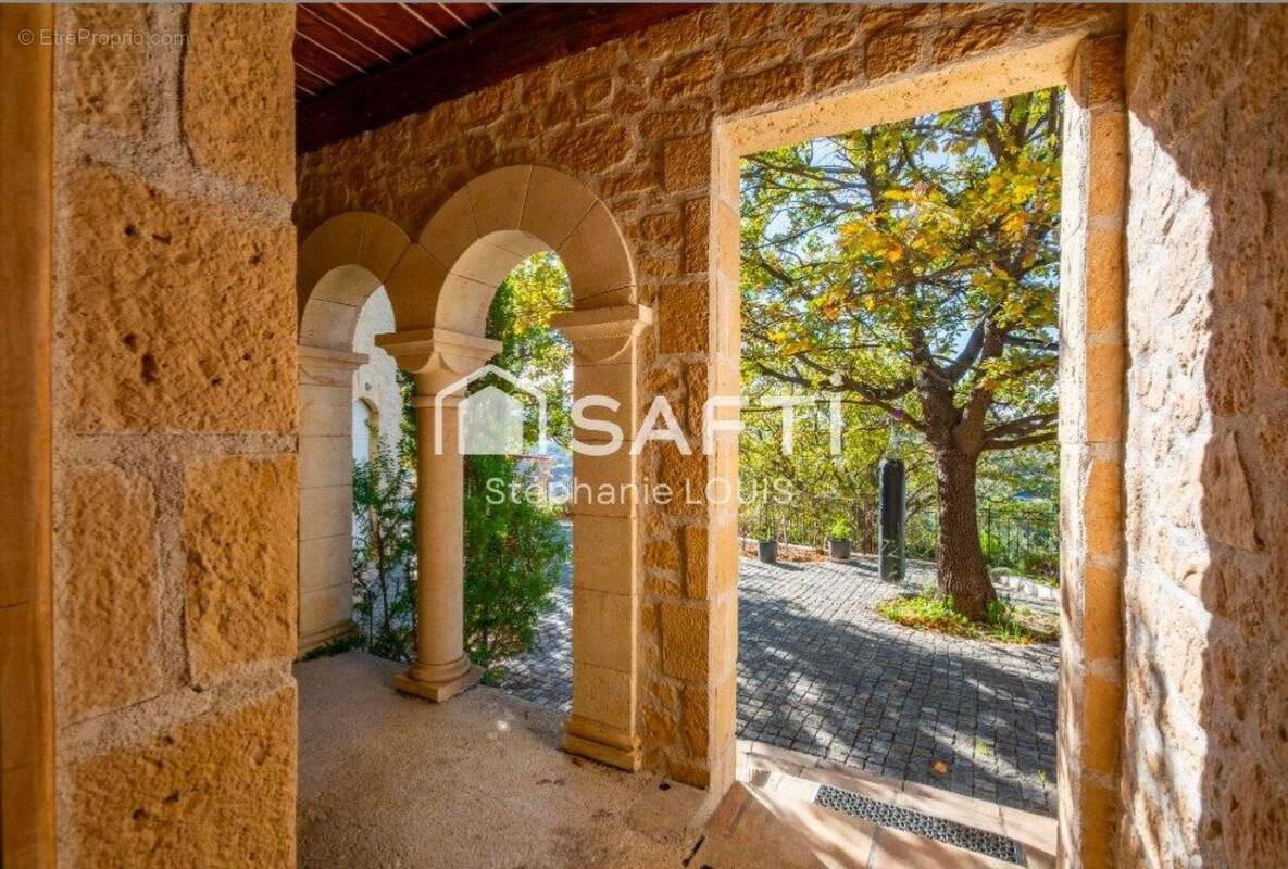 Photo 1 - Maison à LA MOTTE