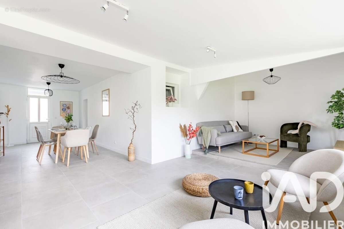 Photo 4 - Maison à PIERREFONDS