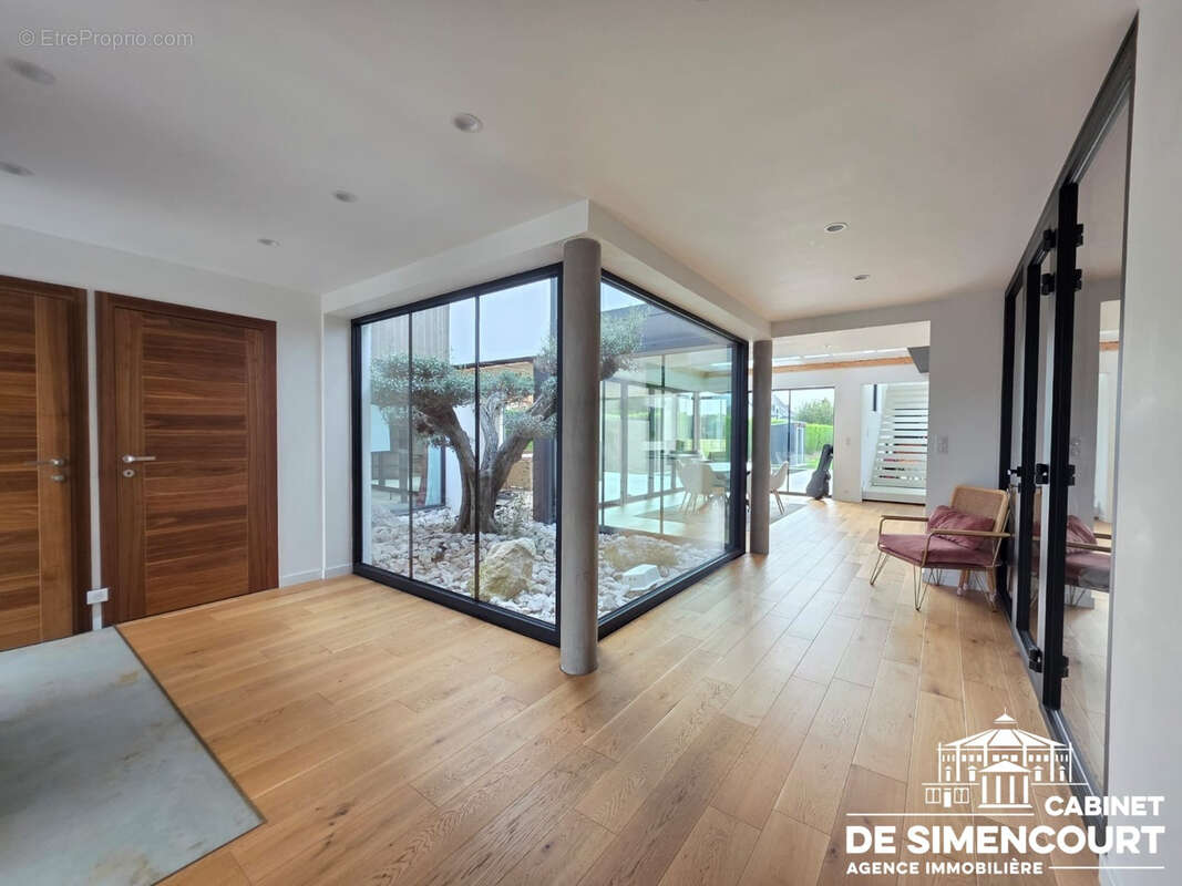 VERS-SUR-SELLE   Pavillon d’architecte contemporain avec piscine - photo 4
