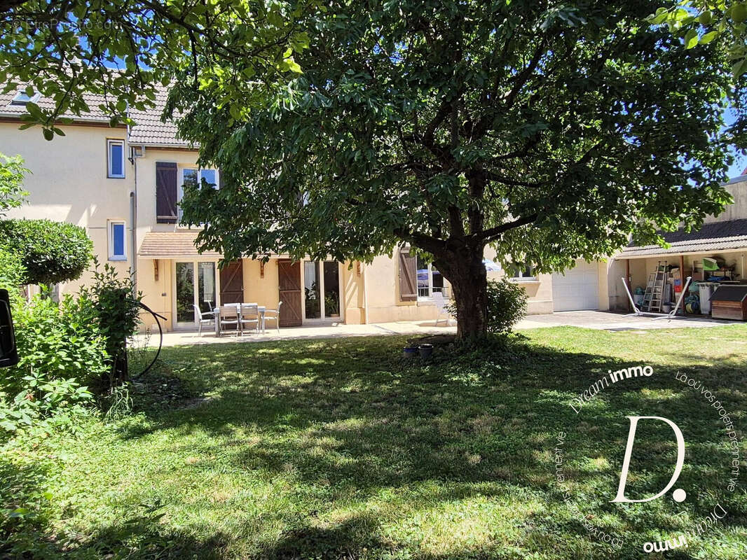 vue d'ensemble jardin - Maison à GASNY