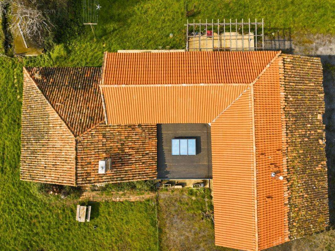 Maison à MARGUESTAU