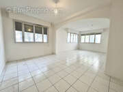 Appartement à MARSEILLE-5E