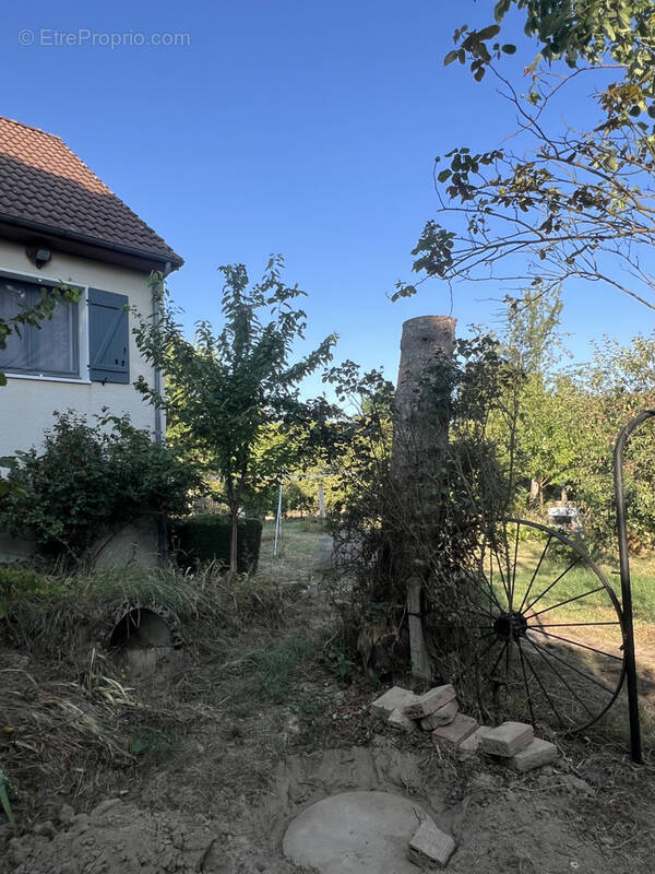 Maison à COULANGES-LES-NEVERS