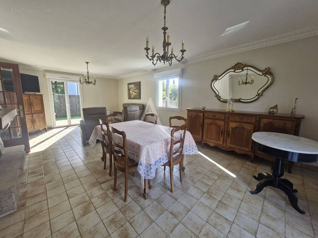 Maison à LA CHAPELLE-SUR-ERDRE