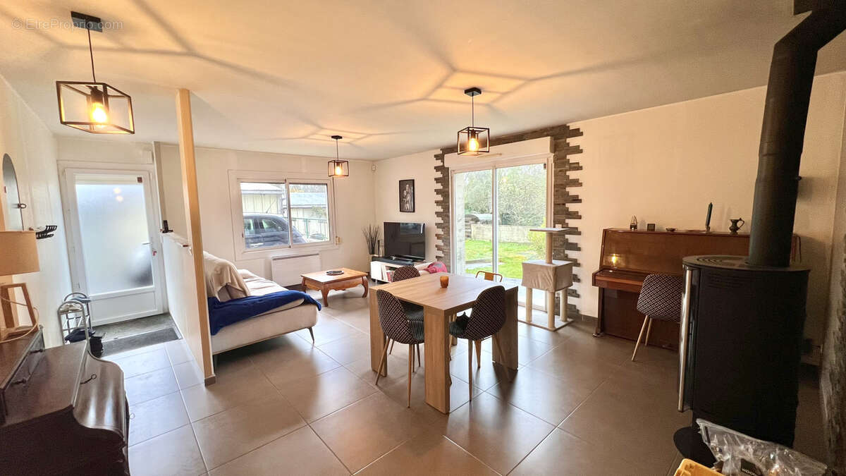 Maison à VERN-D'ANJOU